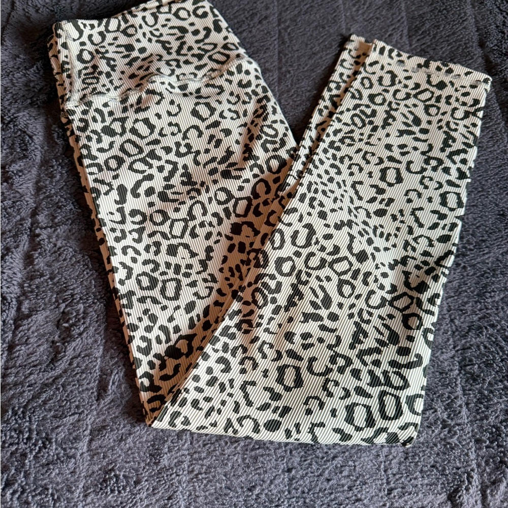 ZYIA Active Leopard Print Leggings